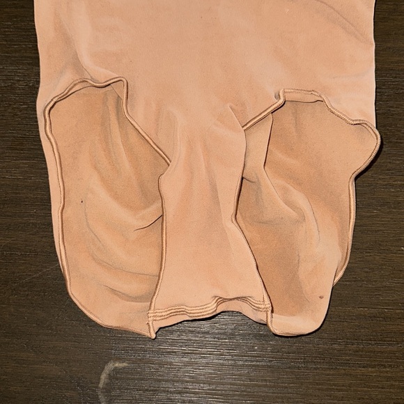 SKIMS SCULPTING HIGH WAIST BRIEF in Ochre Size 2x/3x - Picture 4 of 6